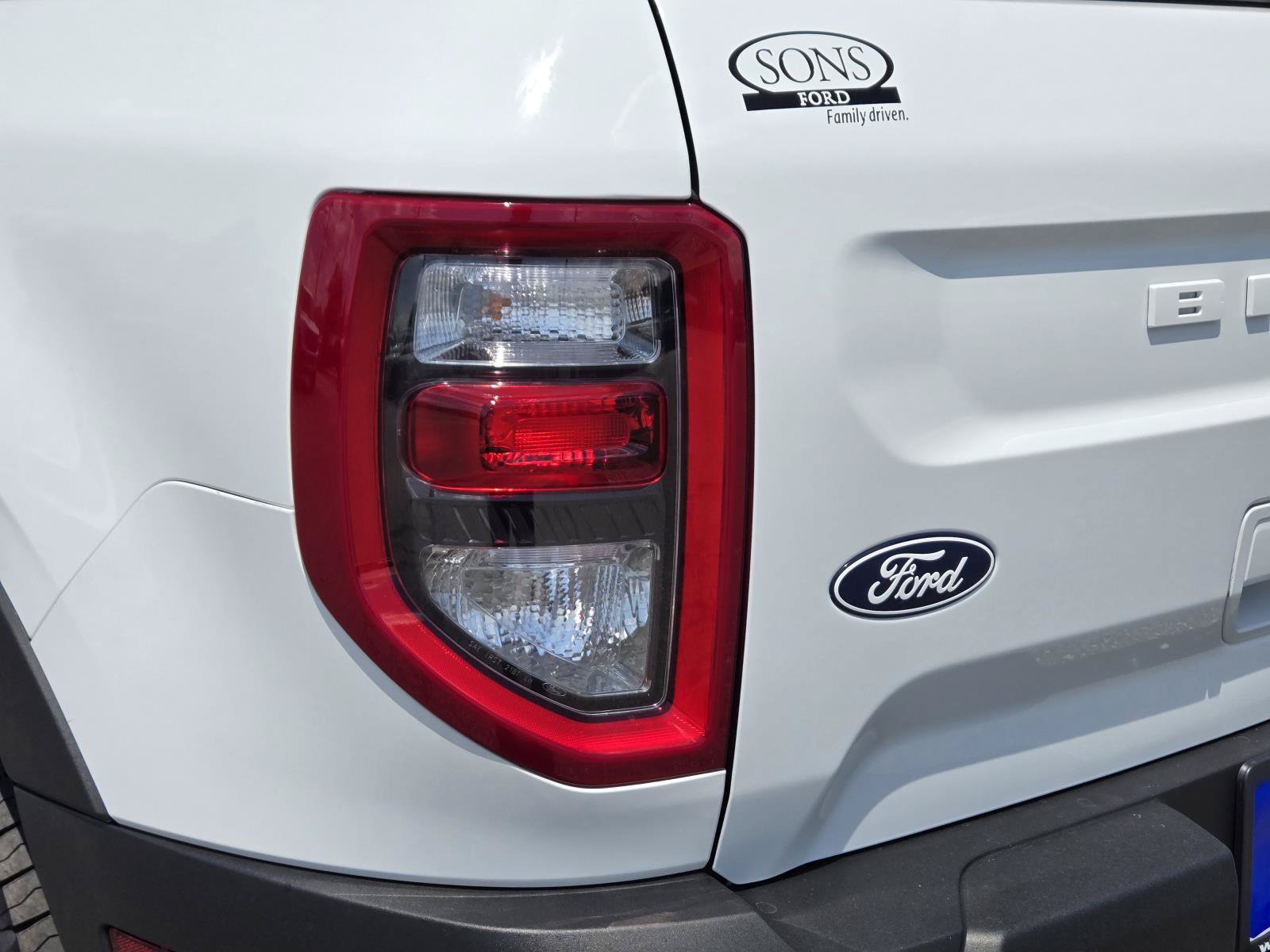 New 2026 OXFORD WHITE FORD Badlands image 10