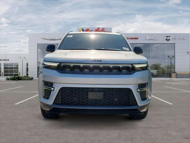 New 2026 Silver-Zynith Exterior Paint Jeep Grand Wagoneer image 8