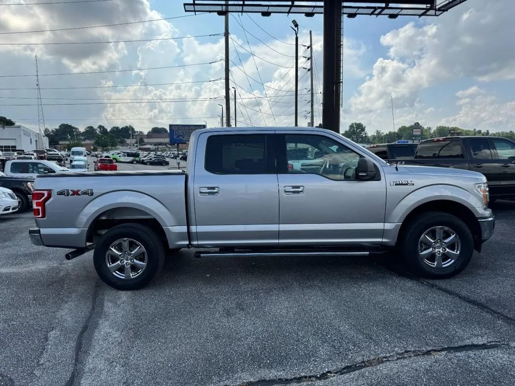 Used 2020 Iconic Silver Metallic Ford XLT image 2