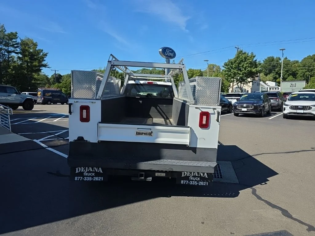 Used 2023 White Ford XLT image 4