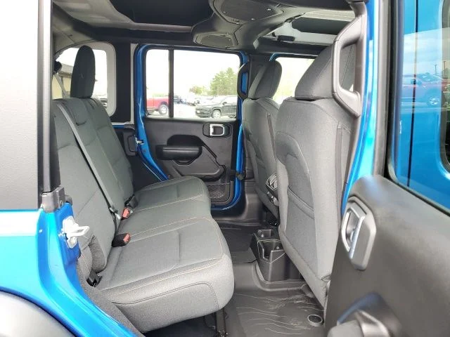 New 2026 Hydro Blue Pearl-Coat Exterior Paint Jeep Sport S image 23