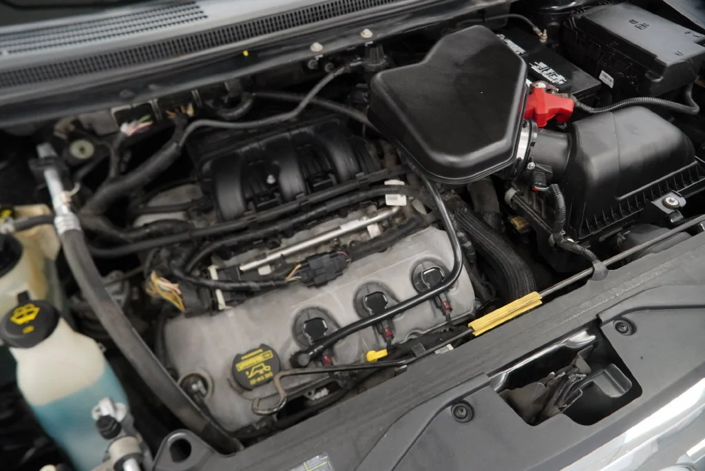 Used 2010 Black Ford SEL image 40