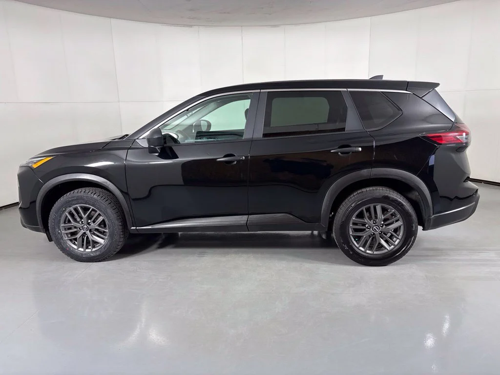 Used 2024 Black Nissan S image 5