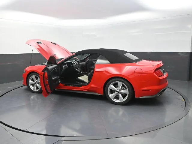 Used 2018 Red Ford GT Premium image 40