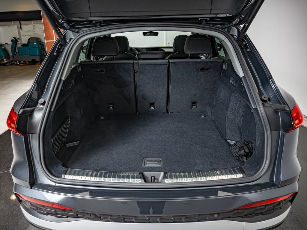 Used 2025 Manhattan Gray Metallic Audi 2.0T Premium Plus image 35