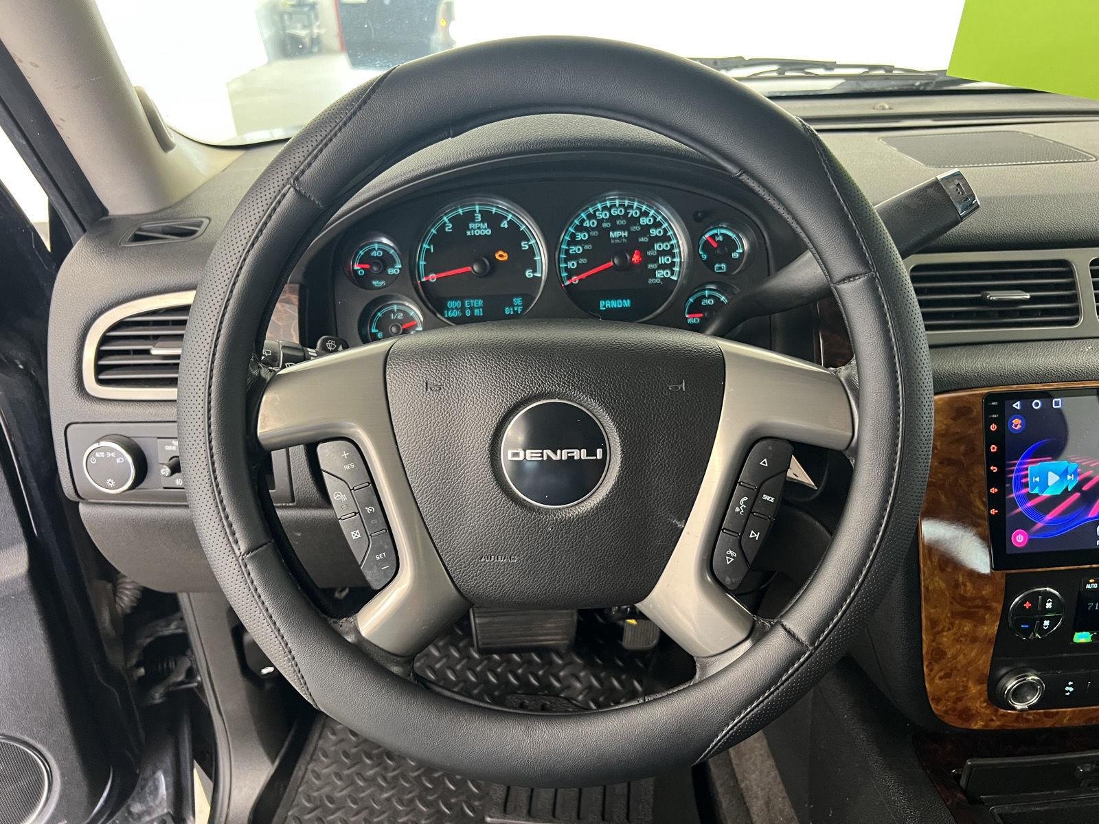 2011 GMC Yukon Denali - Photo 15