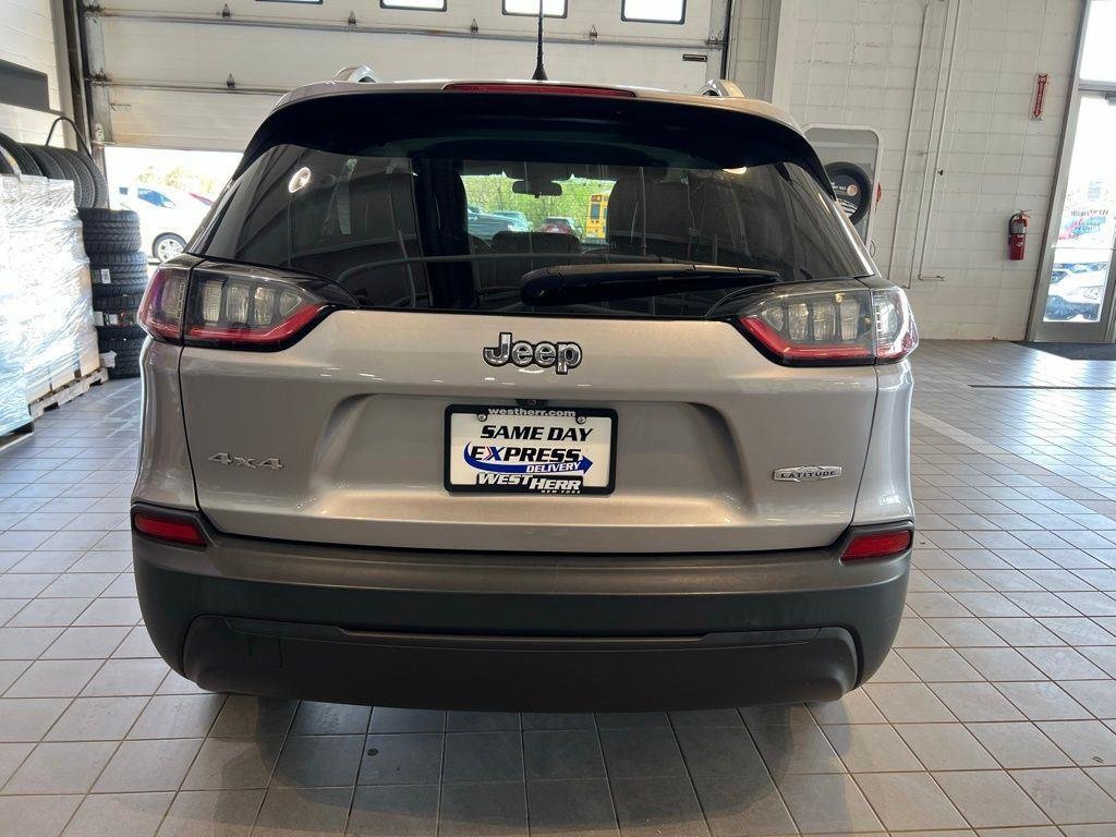 Used 2019 Billet Silver Metallic Clearco Jeep Latitude Plus image 8