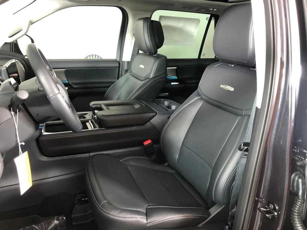 New 2026 Dark Matter Gray Metallic Ford Platinum® image 10