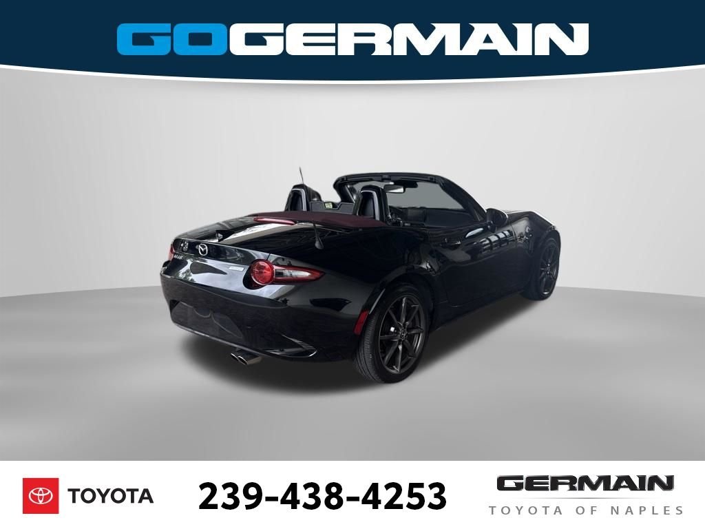 Used 2018 Black Mazda Grand Touring Clean Carfax, Local Trade In. image 7