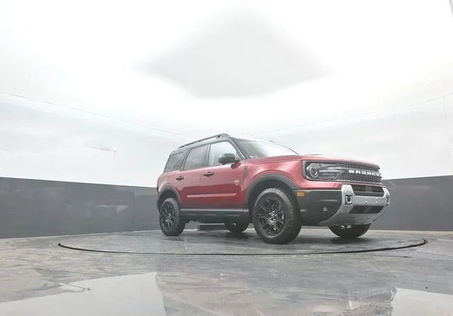 New 2026 Ruby Red Metallic Tinted Clearcoat Ford Badlands® image 32