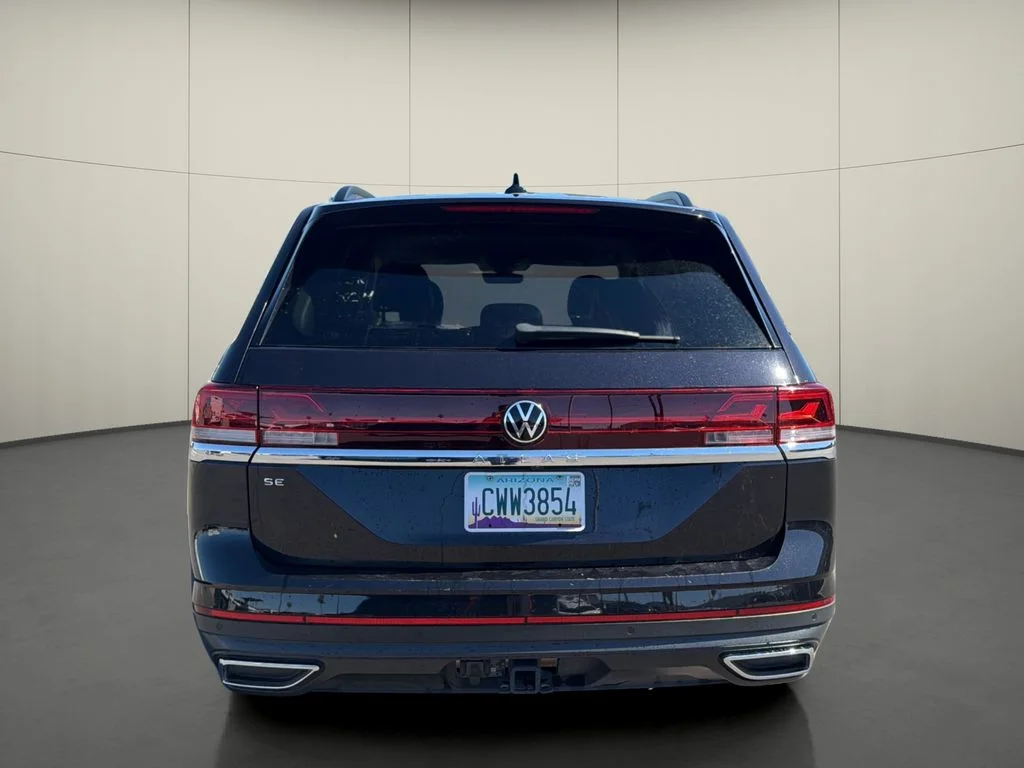 Used 2024 Black Volkswagen 2.0T SE w/Technology image 6