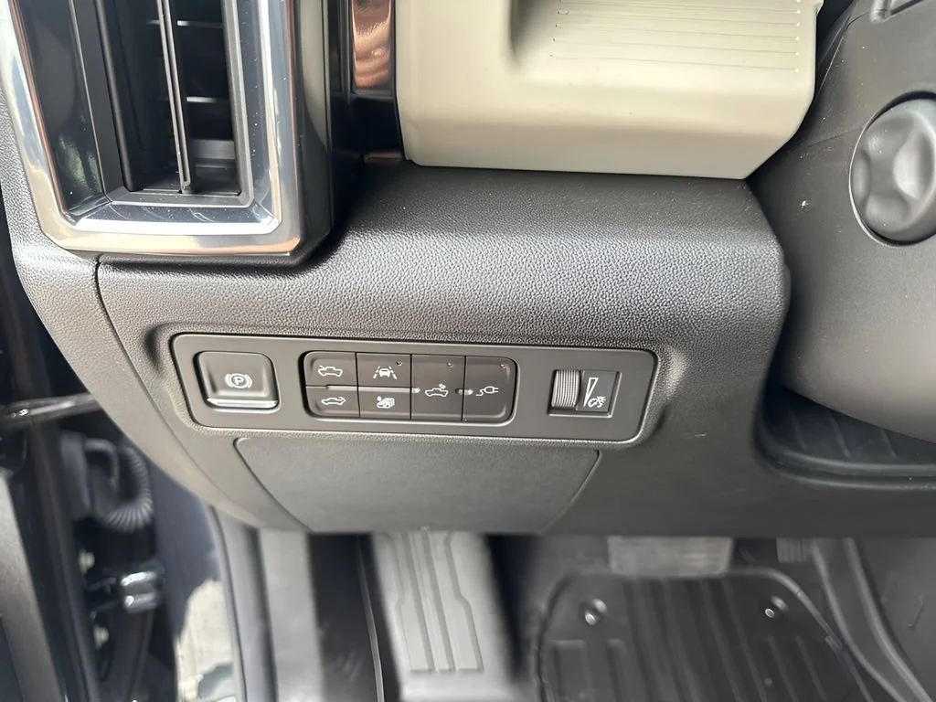 2026 GMC HUMMER EV 2X - Photo 30