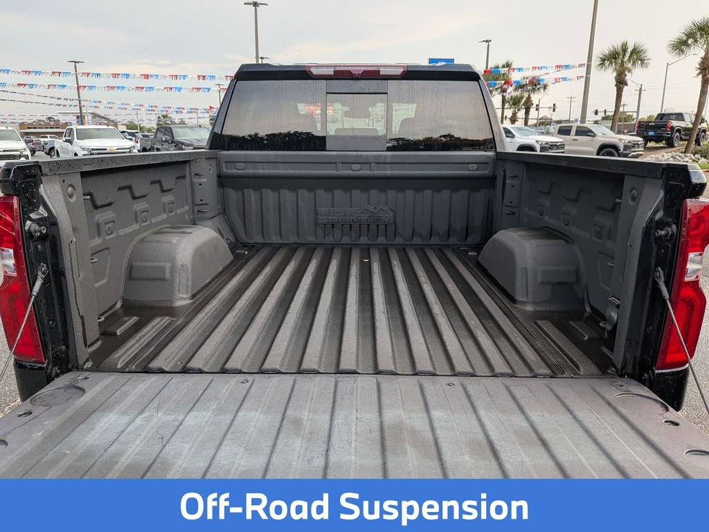Used 2024 Black Chevrolet High Country image 33