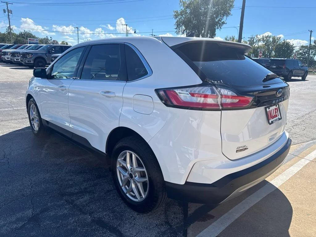 Certified Used 2024 Oxford White Ford SEL image 6