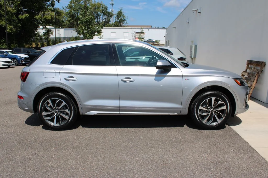 Used 2024 Silver Metallic Audi 45 S line Premium image 33