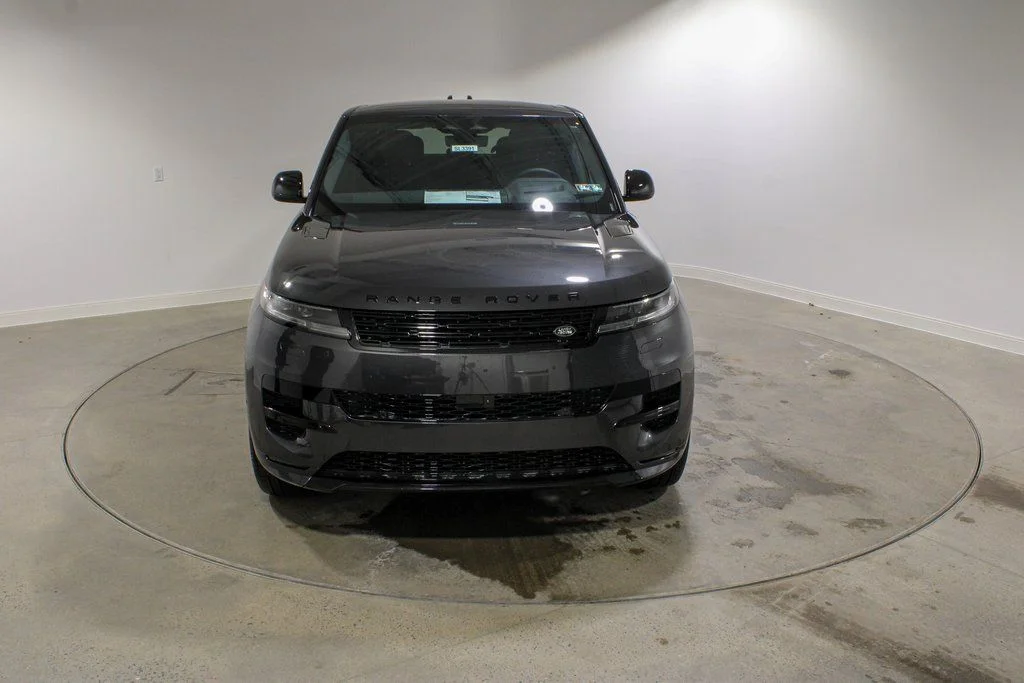 New 2026  Land Rover Dynamic SE image 8