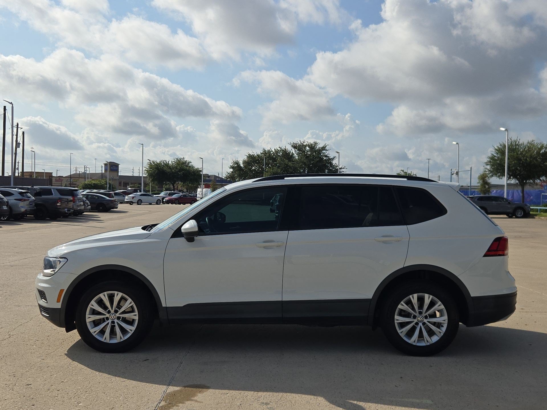 Used 2019 Pure White Volkswagen S image 6