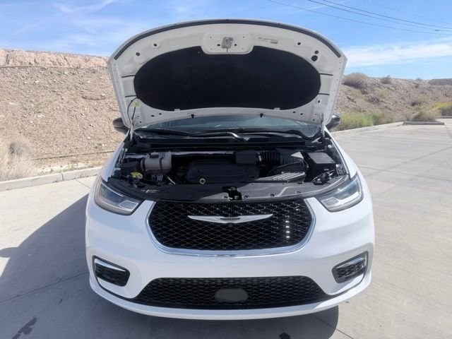 2024 Chrysler Pacifica Touring L - Photo 46