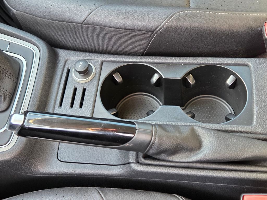 Used 2015 Gray Volkswagen TSI S 4-Door image 33