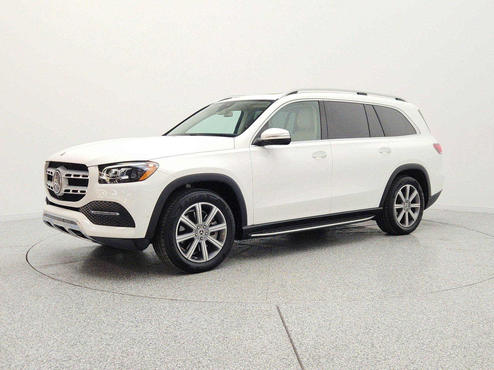 2020 Mercedes-Benz GLS GLS450's photo