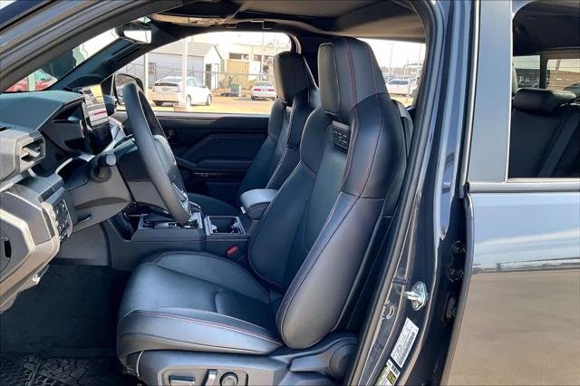 2025 Toyota Tacoma TRD Pro - Photo 8