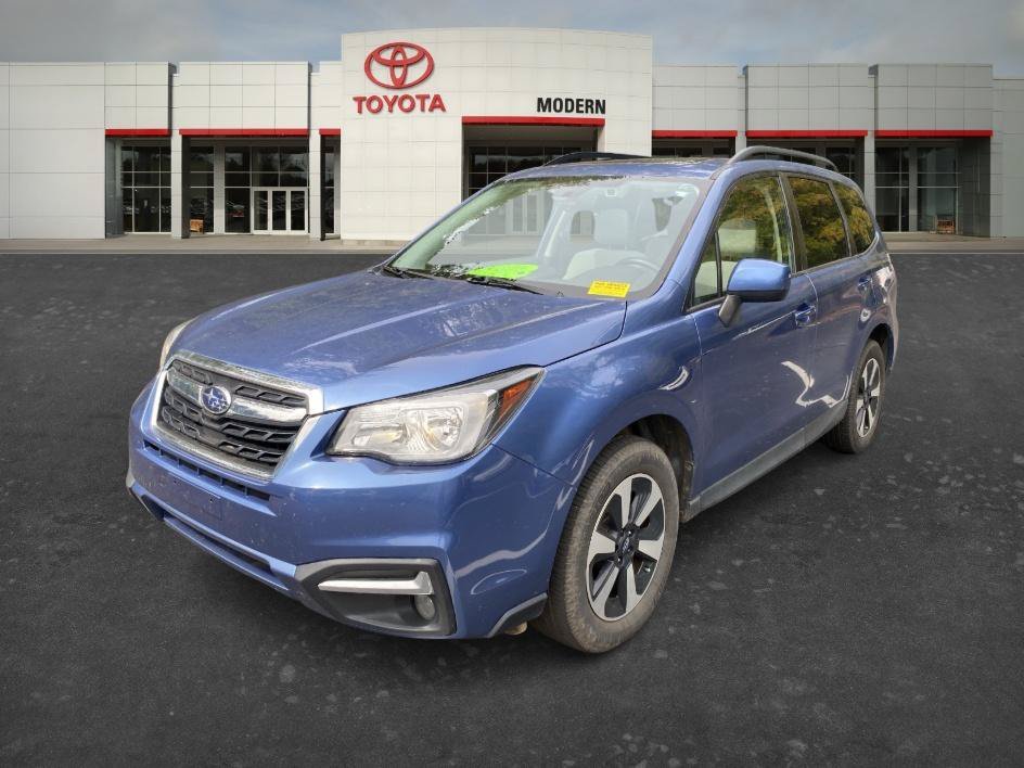 Used 2018 Quartz Blue Pearl Subaru Premium image 15
