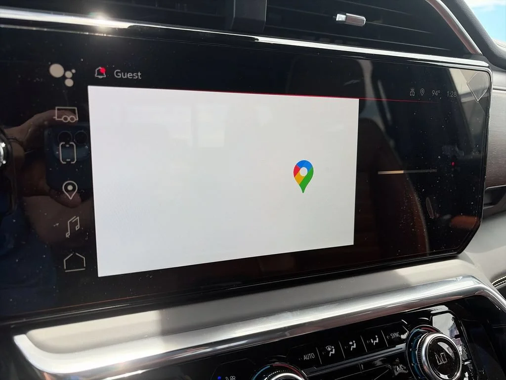 New 2026 Glacier White Tricoat GMC Denali Ultimate image 22
