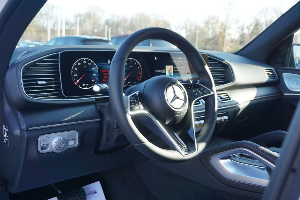 Used 2026 MANUFAKTUR Moonlight White Magno Mercedes-Benz GLE 350 image 10