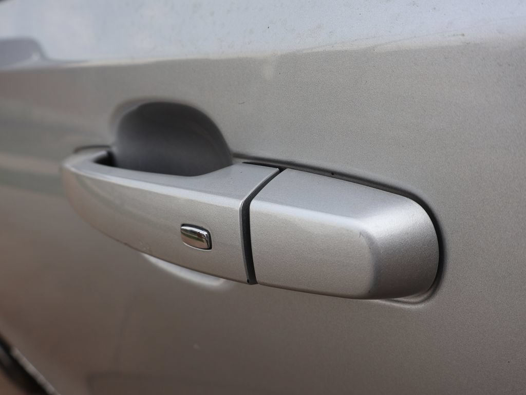 Used 2018 QUICKSILVER METALLIC GMC SLE image 15