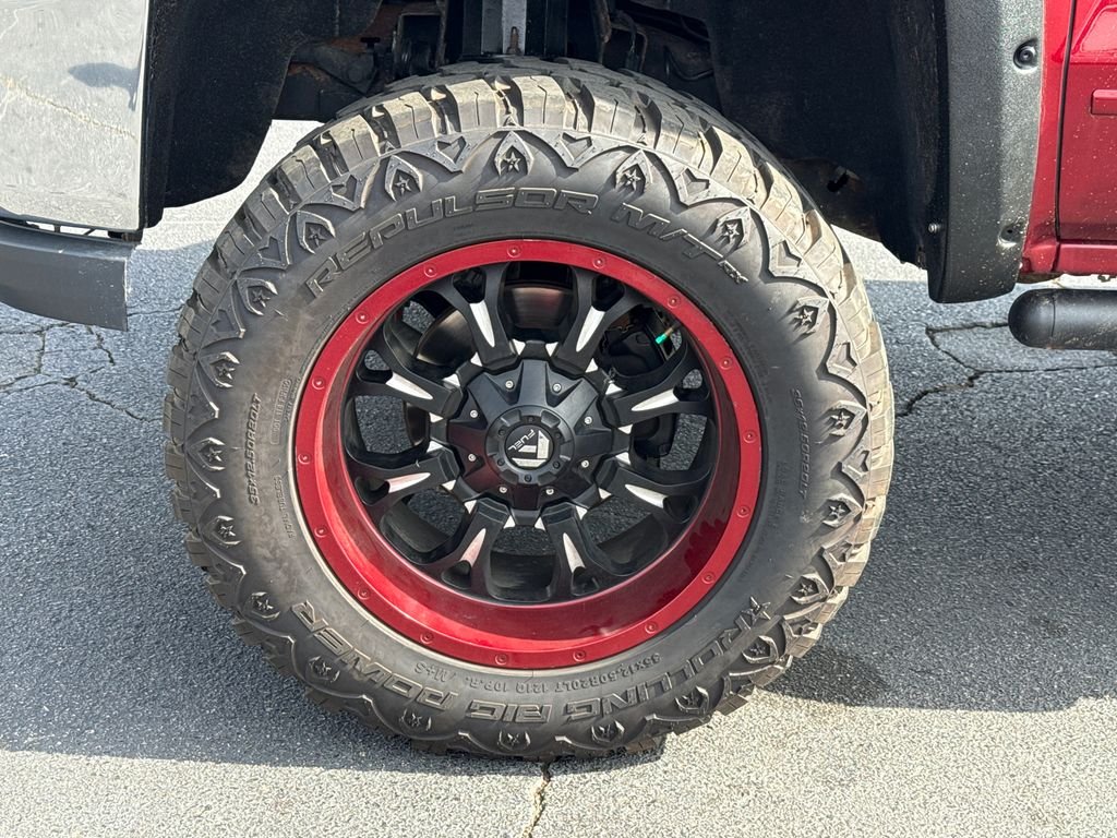 Used 2018 Red Chevrolet LT image 11