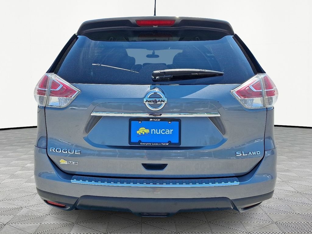 Used 2015 Gray Nissan SL image 6