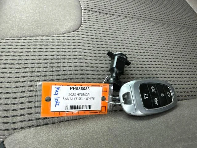 Used 2023 White Hyundai SEL image 34