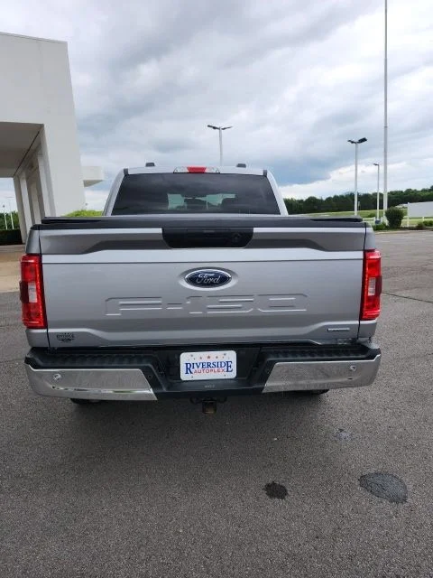 Used 2023 Silver Metallic Ford XLT image 4