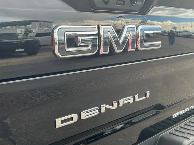 Used 2026 Onyx Black GMC Denali Ultimate image 21