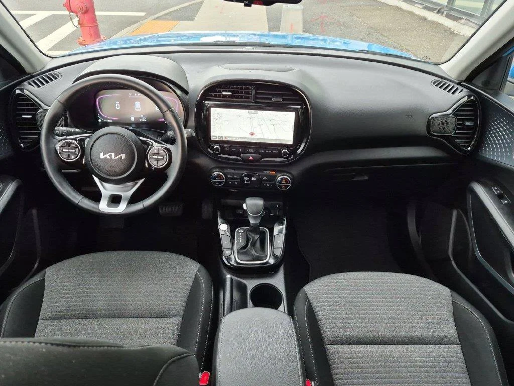 Used 2023 Blue Kia EX image 21