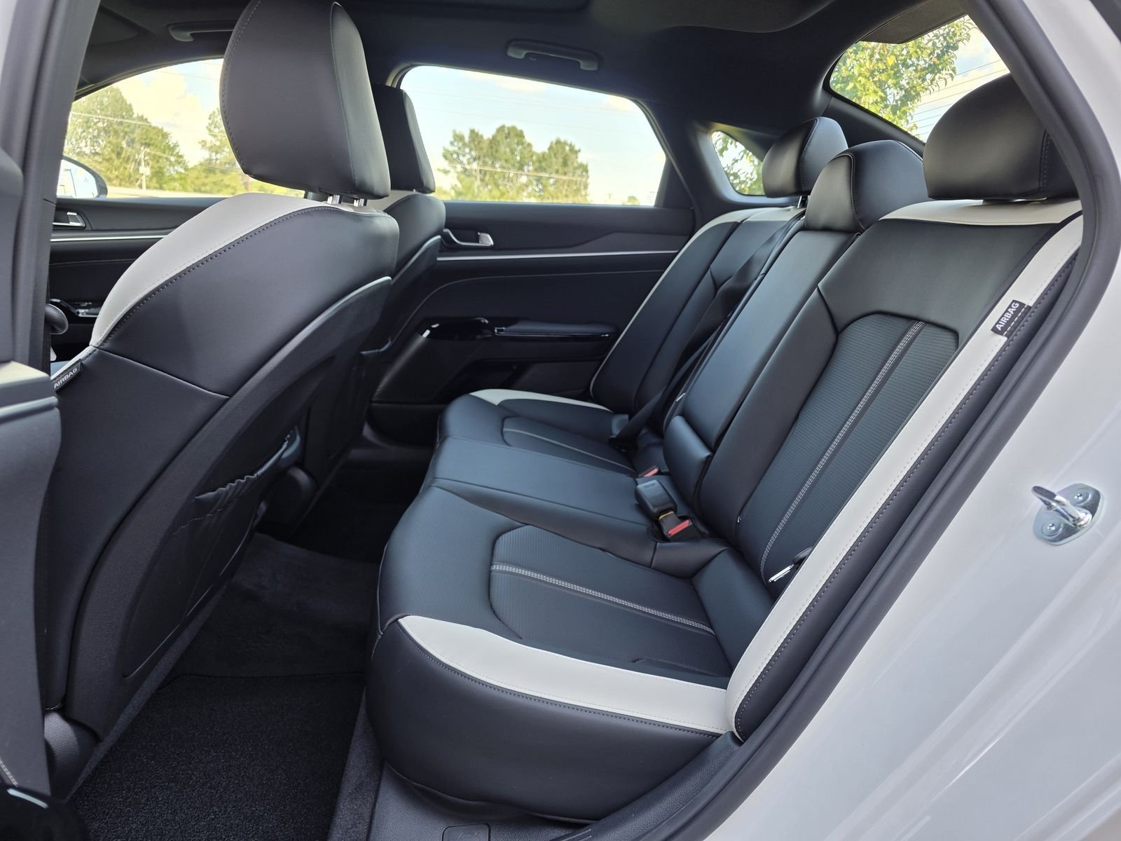 New 2026 White Kia GT-Line image 16