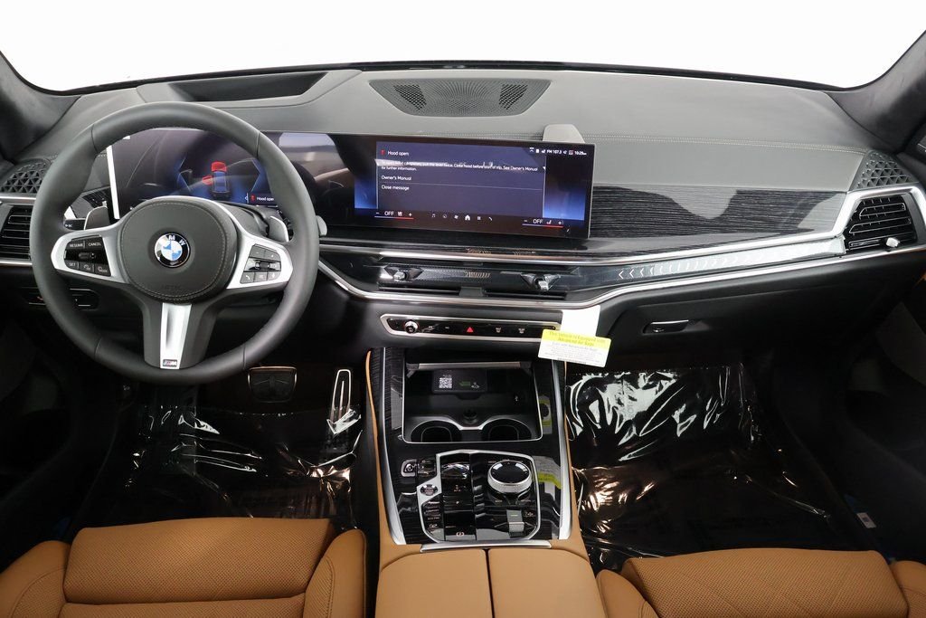 New 2026 Black Sapphire Metallic BMW xDrive40i image 4