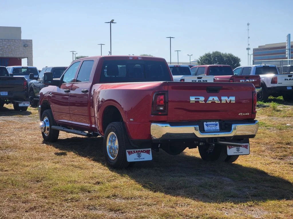 New 2026 Molten Red Pearl-Coat Exterior Paint RAM Tradesman image 3