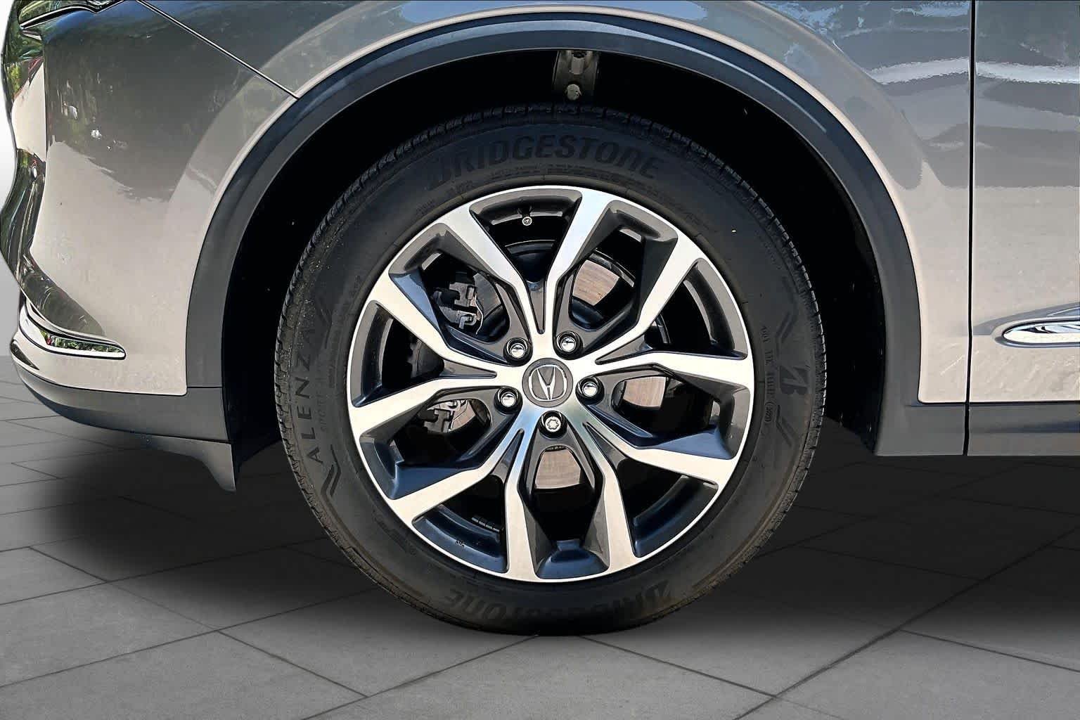 Used 2024 Liquid Carbon Metallic Acura w/Technology Package image 11