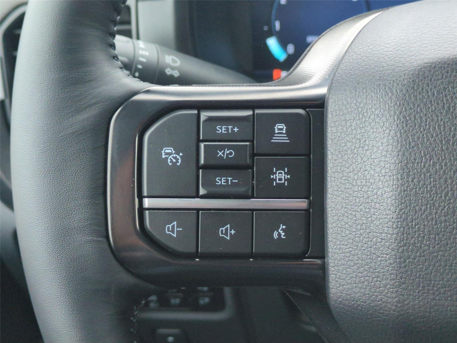 New 2025 Antimatter Blue Metallic Ford Platinum image 20
