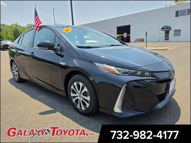 2021 Toyota Prius Prime LE's photo