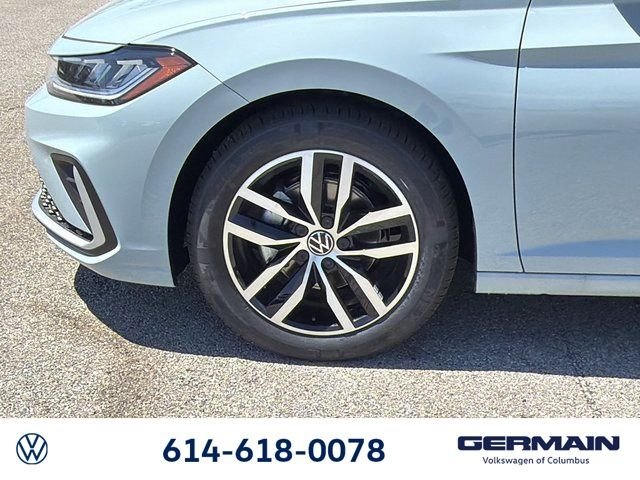New 2026 Monument Gray Volkswagen 1.5T SE image 11