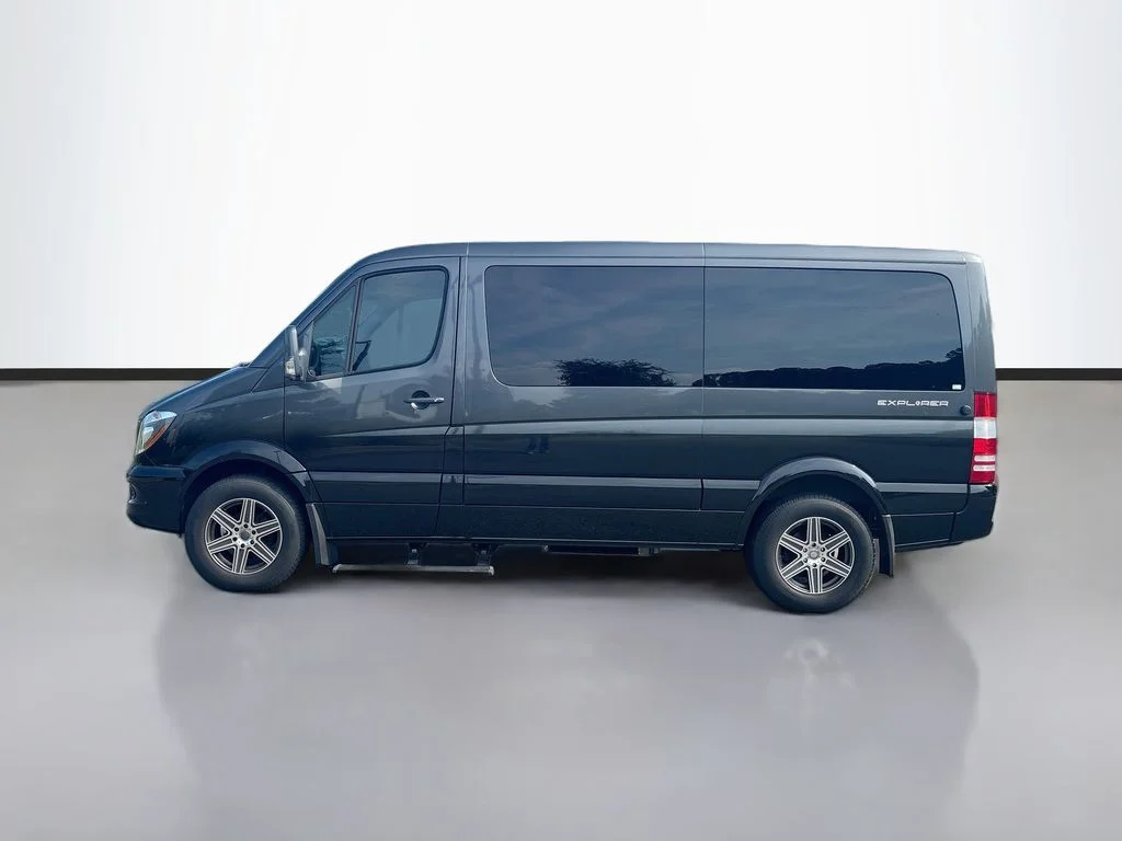 Used 2017 Gray Mercedes-Benz Passenger VAN image 7
