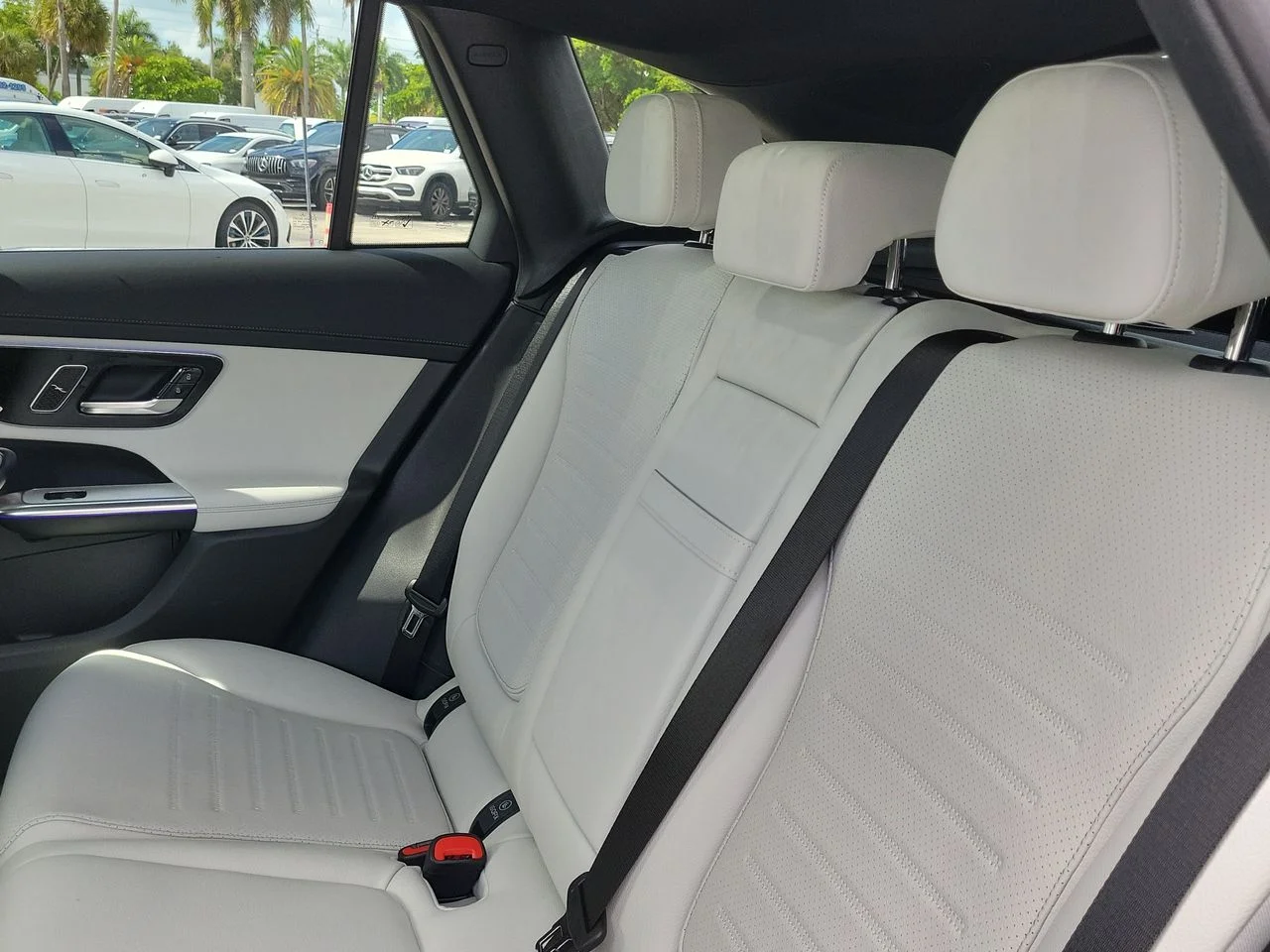 2026 Mercedes-Benz GLC Base - Photo 13