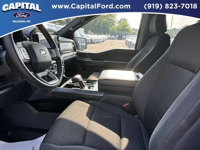 Used 2024 White Ford XLT image 19