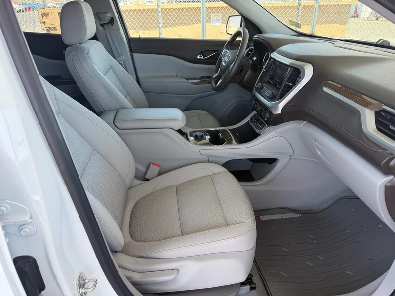 Used 2022 Summit White GMC SLE image 22