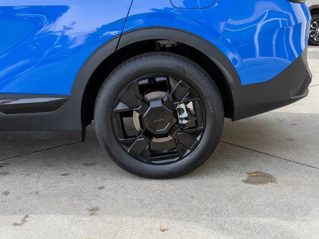 New 2026 Blue Kia X-Line image 28