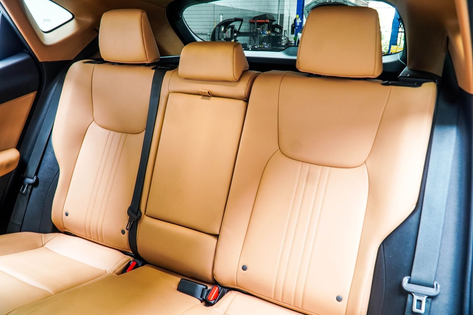 Used 2023 White Lexus 350 Premium image 41
