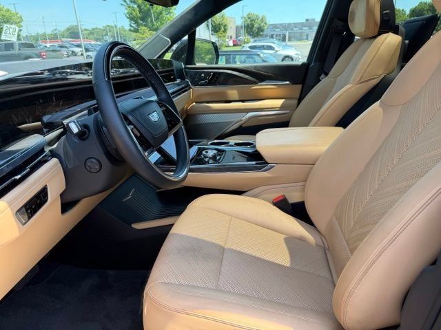 Used 2025 Black Raven Cadillac Luxury 2 image 3