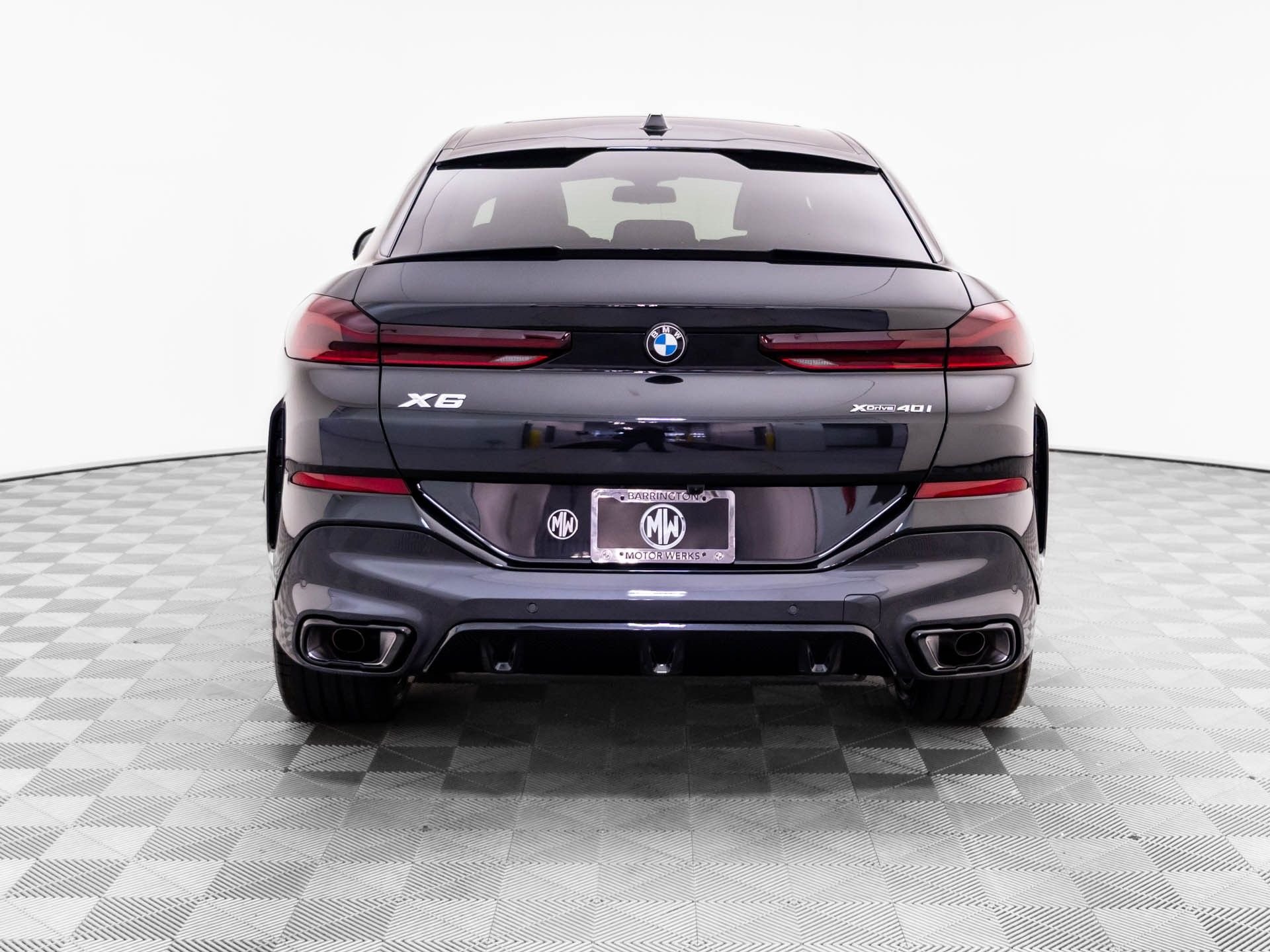 New 2027 Black Sapphire Metallic BMW xDrive40i image 4
